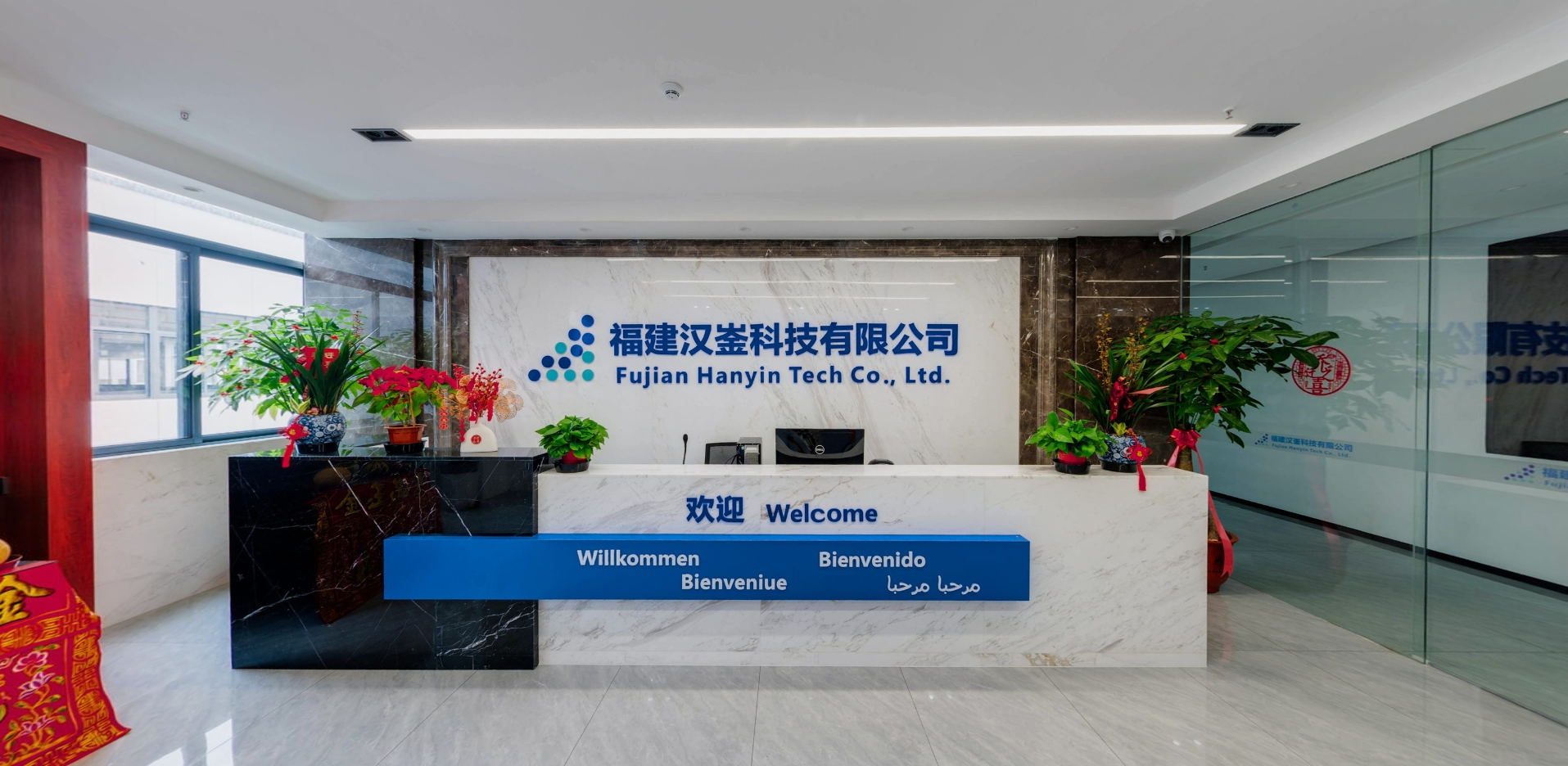 53df1bb9-fbbc-4f65-bd52-7b5508b0d8fc