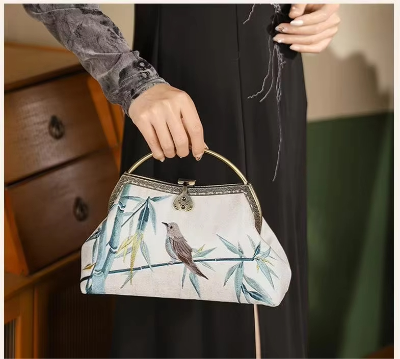 Chinese Style Luxury Elegant Unique Hand Bag 