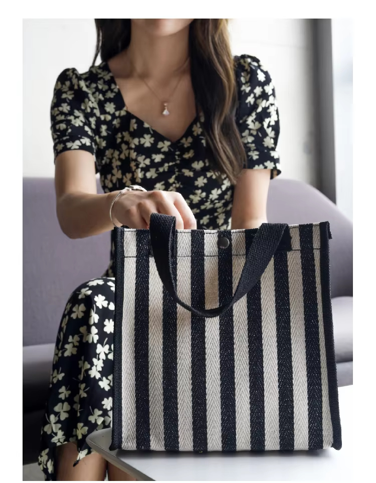 Stripe Pattern Women Tote Bag